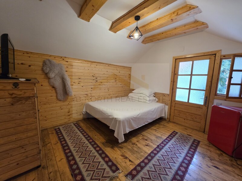 Valea Doftanei, pensiune cu 70 locuri cazare de inchiriat